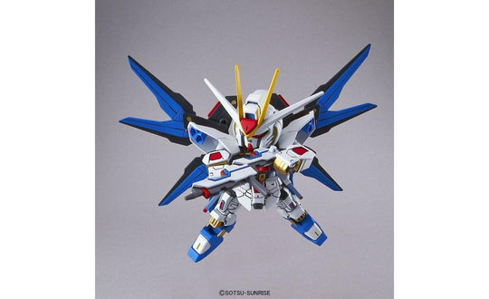 Strike Freedom Gundam SD Ex-Standard Model Kit - Gundam SEED Destiny | SpeedCubeShop